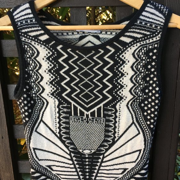 Art Deco Sleeveless Sweater U.S.A.-Made Bodycon Dress - Picture 13 of 16